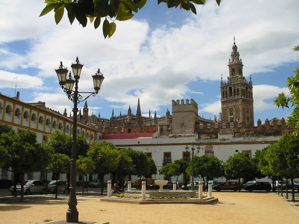 Patio de Banderas