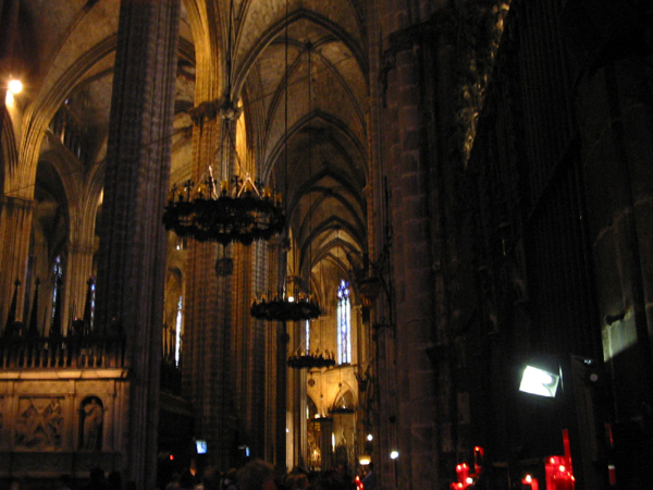 inside cathedral le seu